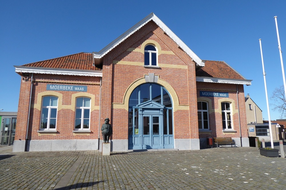 Information Board Shelling Old Station Moerbeke-Waas