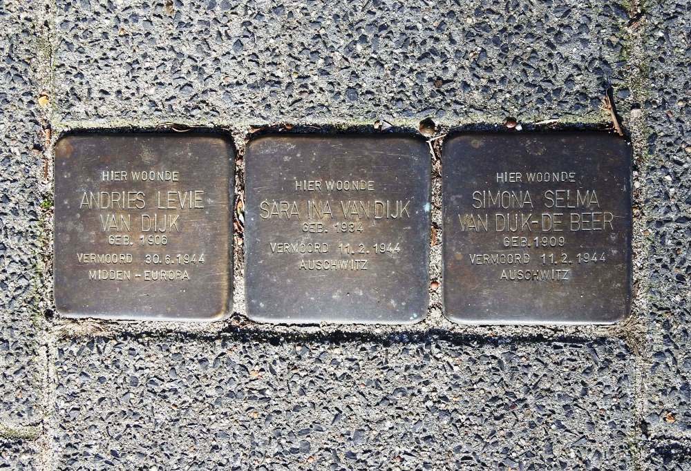 Stolpersteine Burgemeester de Raadtsingel 67