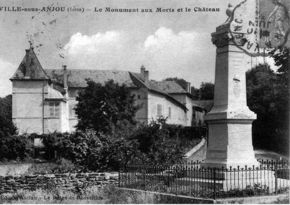 Oorlogsmonument Ville-sous-Anjou #1