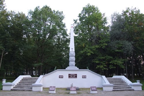 Sovjet Oorlogsbegraafplaats Maeikiai #2