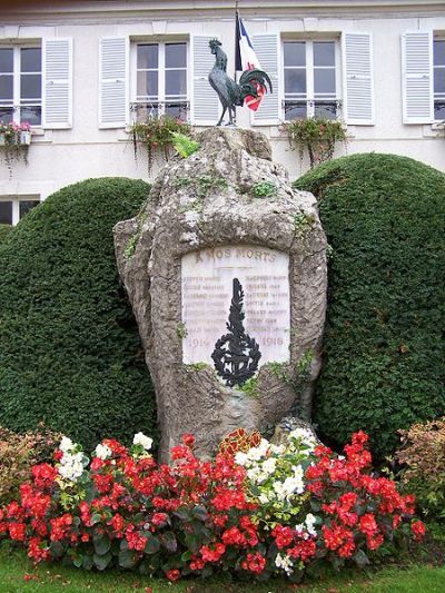 Oorlogsmonument Clairefontaine-en-Yvelines #1