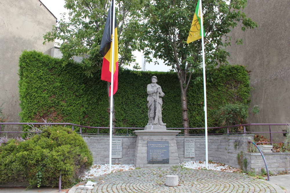 War Memorial Mont-Saint-Guibert #1