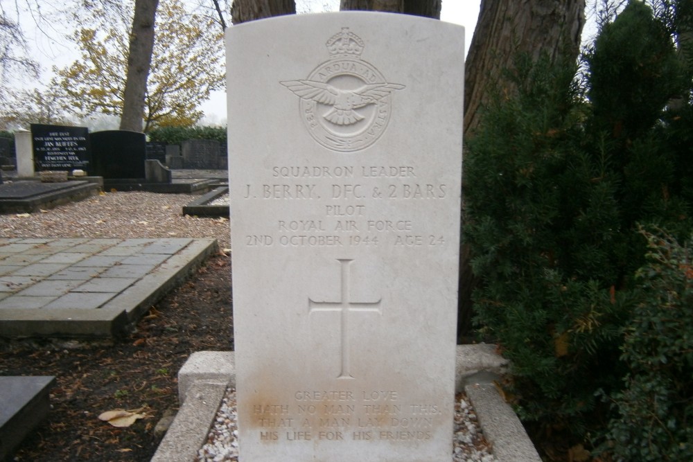 Commonwealth War Grave Protestant Cemetery Scheemda