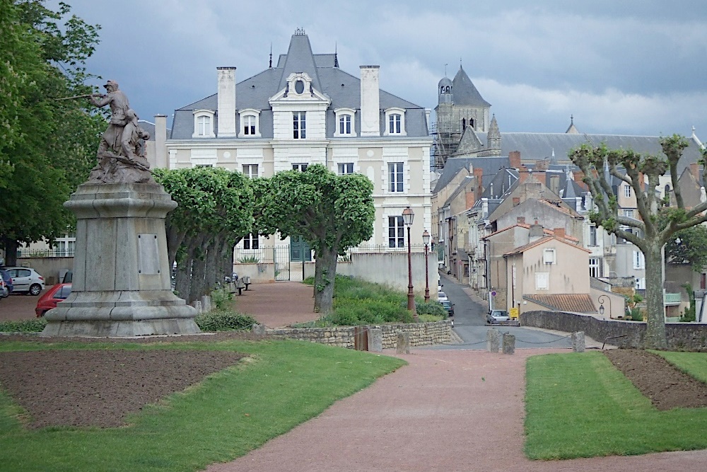 Franco-Prussian War Memorial Canton de Thouars #1