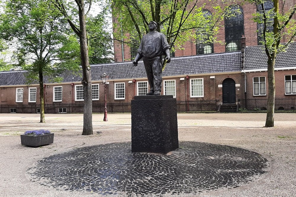 Monument 'De Dokwerker'