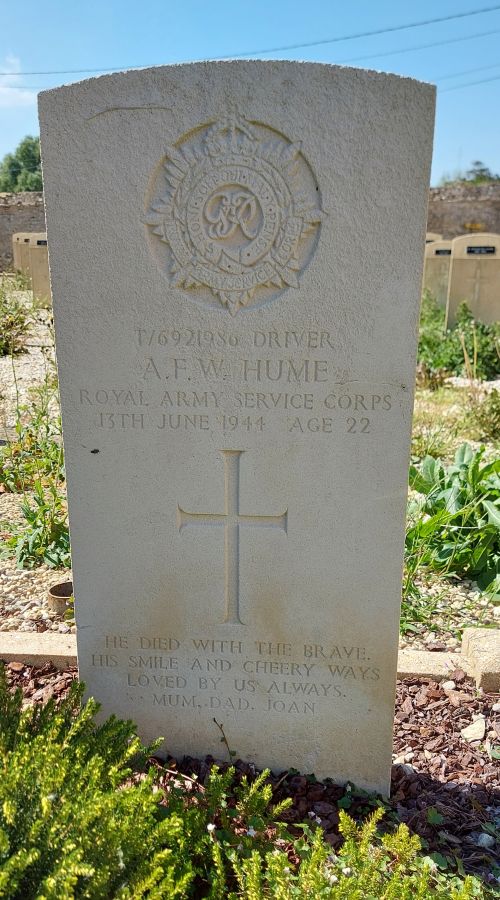 Commonwealth War Graves Villiers-le-Sec #2