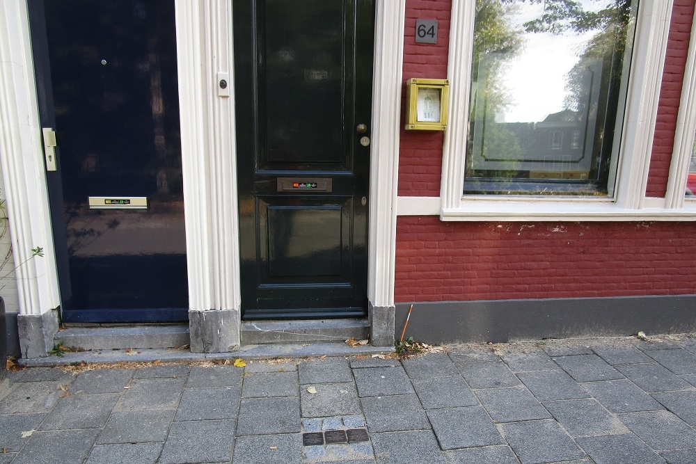 Stumbling Stones Fluwelensingel 64 #1