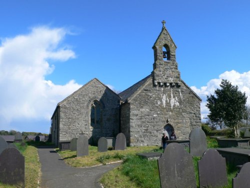 Commonwealth War Graves St. Cawrdaf Churchyard