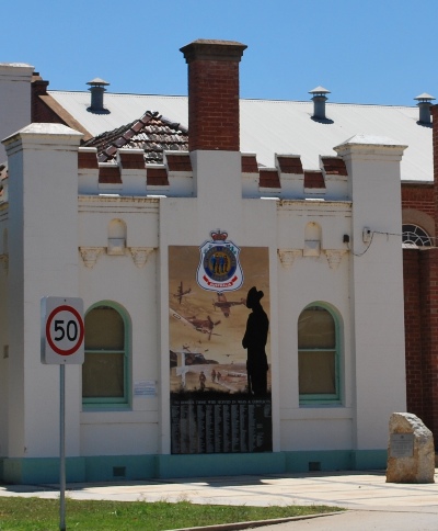 Memorial Wall Boort