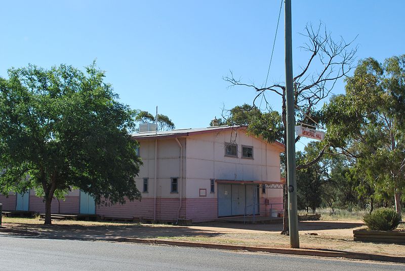 War Memorial Hall Weethalle