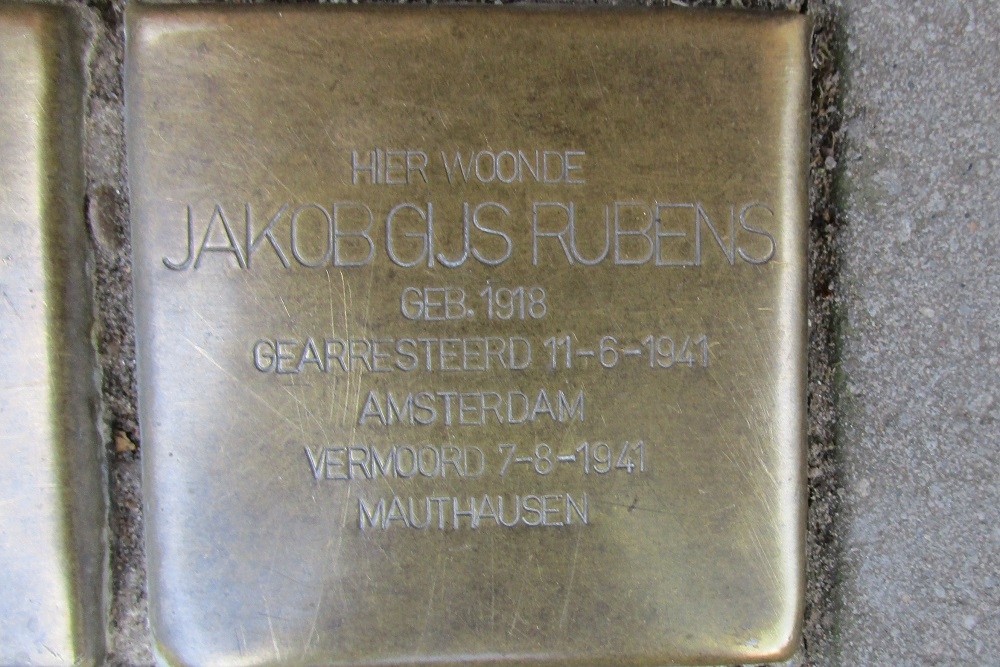 Stolpersteine Van Breestraat 183 #4