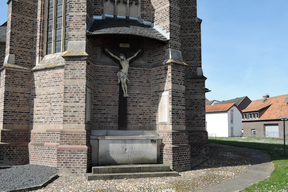 War Memorial Boslar