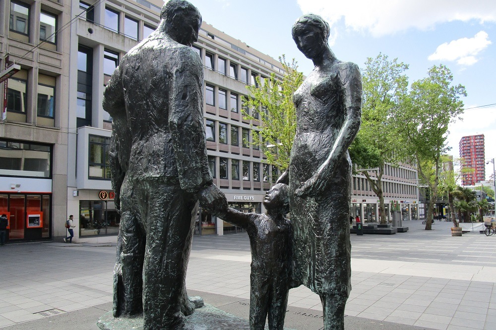 Monument Voor Alle Gevallenen 1940-1945 Rotterdam #3
