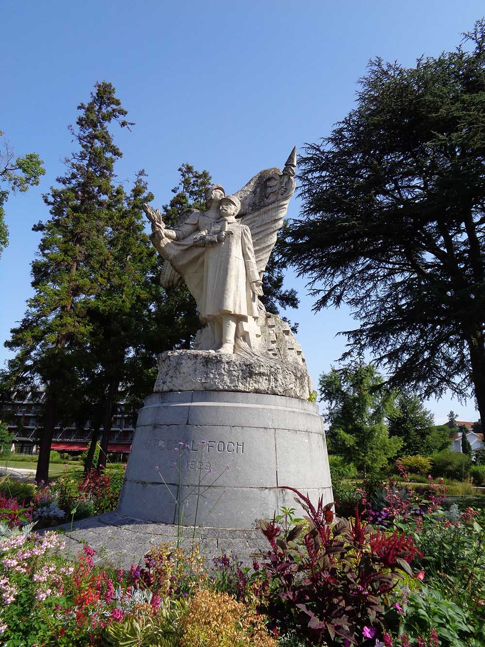 Monument Maarschalk Foch