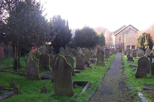 Commonwealth War Graves Raunds Wesleyan Methodist Chapelyard #1