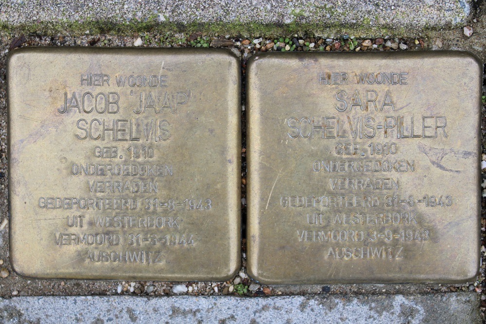 Stolpersteine Veeteeltstraat 42