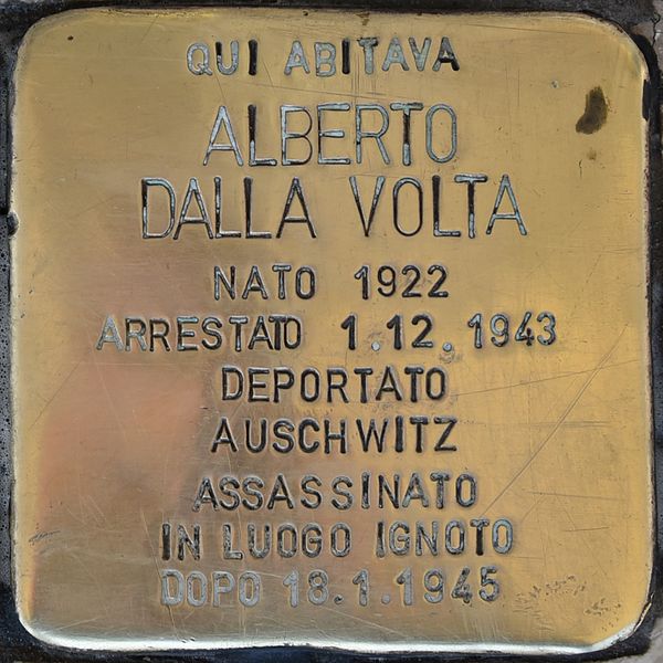 Stolpersteine Piazza della Vittoria 11