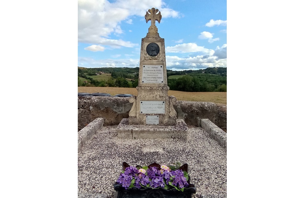 Franse Oorlogsgraven Begraafplaats Sgonzac #1