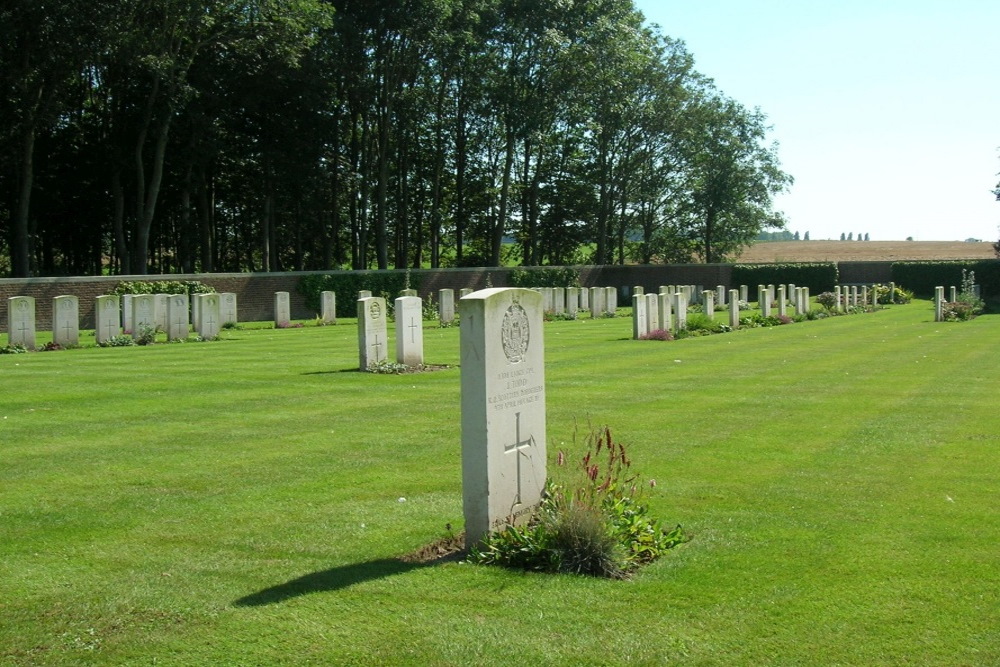 Commonwealth War Cemetery Blauwepoort Farm #2