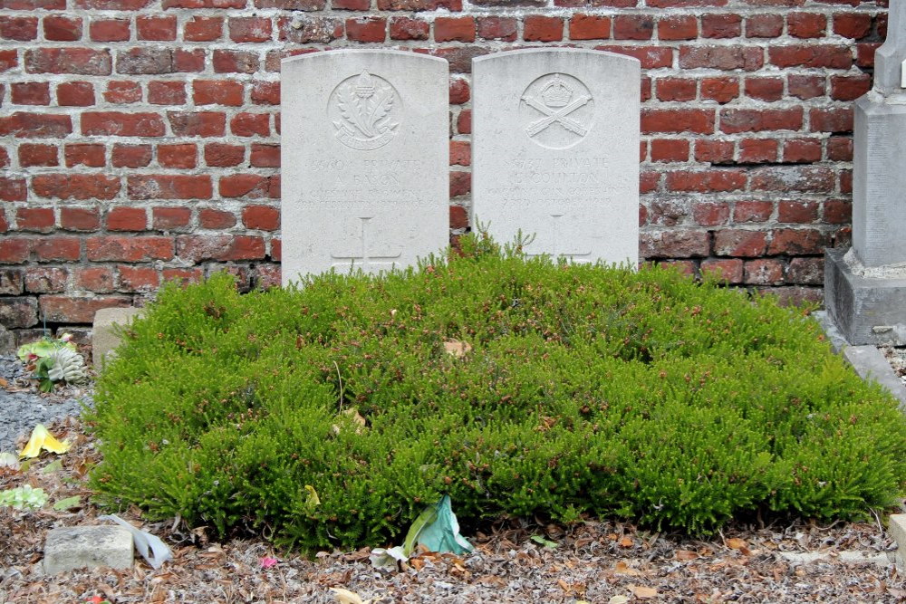 Commonwealth War Graves Templeuve #2