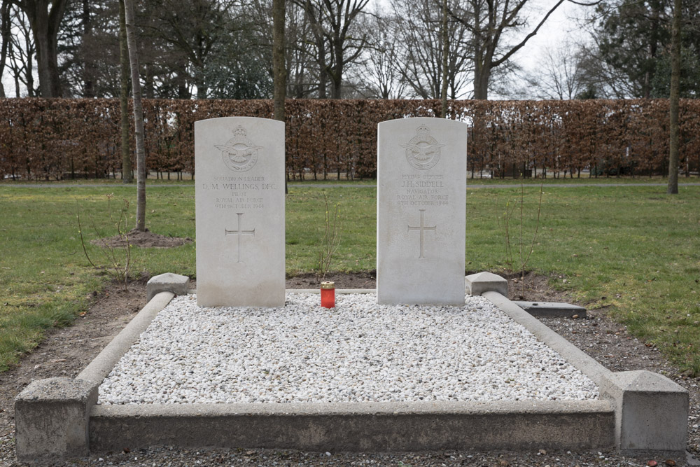 Commonwealth War Graves Voorthuizen #4