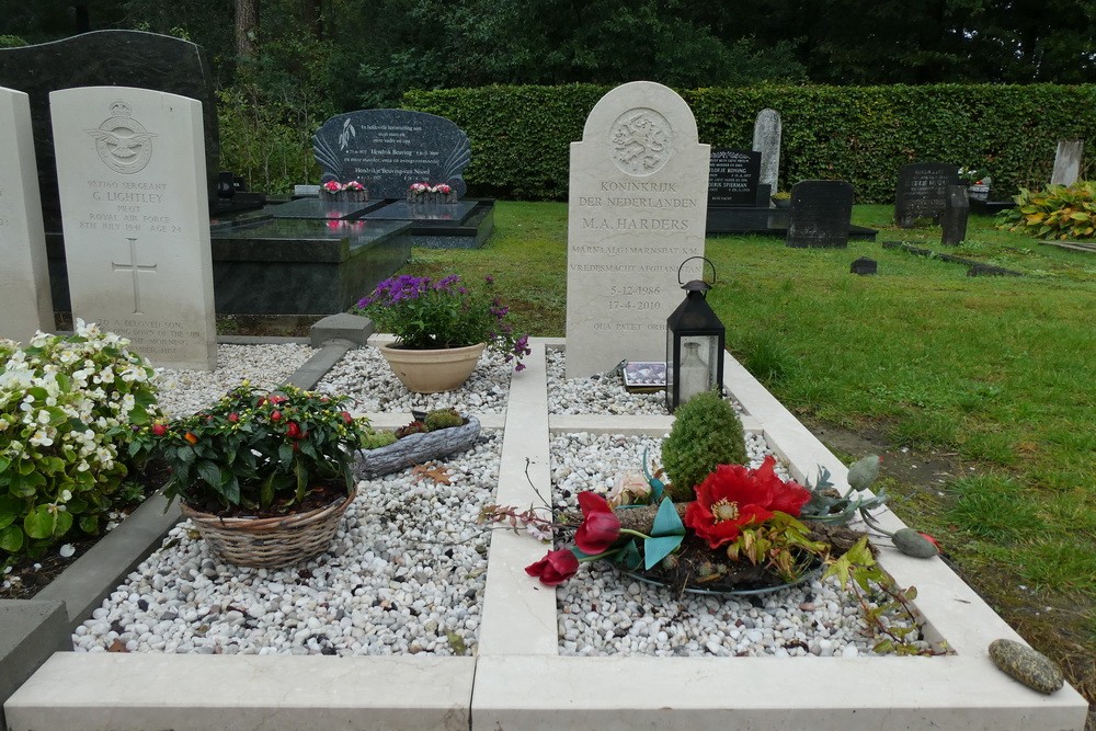 Dutch War Graves Westerbork General Cemetery
