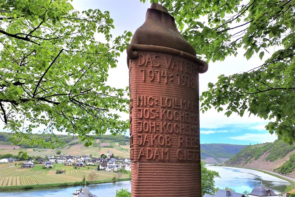 War Memorial  St. Josephkirche Beilstein #2