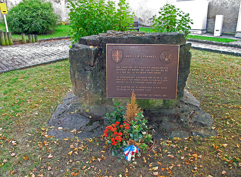 Monument Bevrijding Canach #1