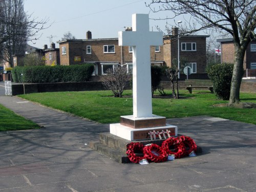 Oorlogsmonument Donnington #1