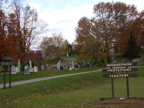 Commonwealth War Grave Waubaushene Cemetery