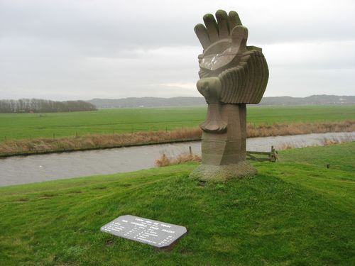 War Memorial Zijpersluis #1