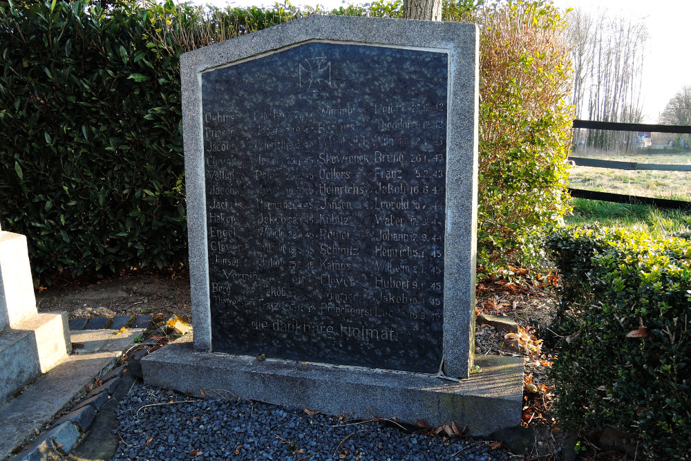 War Memorial Harbeck #2