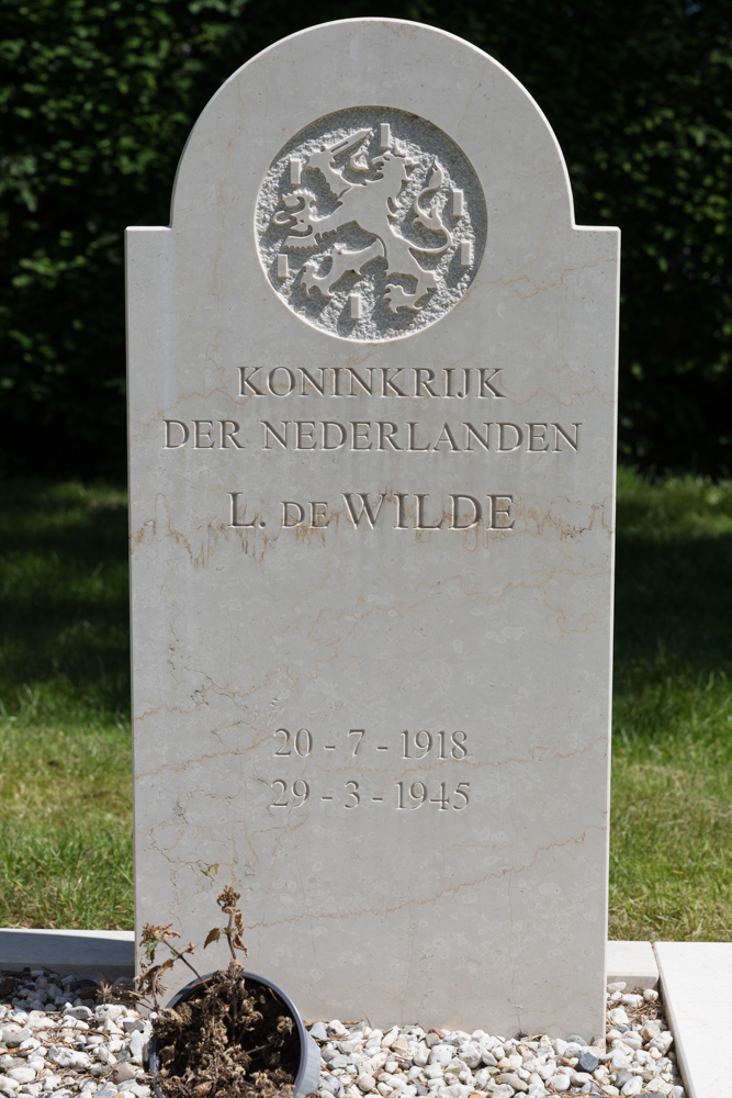 Nederlandse Oorlogsgraven Oude Gemeentelijke Begraafplaats Wierden #4