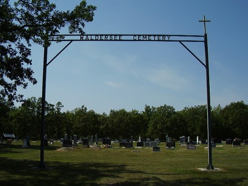 Oorlogsgraf van het Gemenebest Waldersee Lutheran Cemetery #1