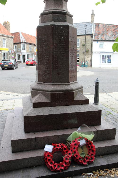 Oorlogsmonument Thetford #3