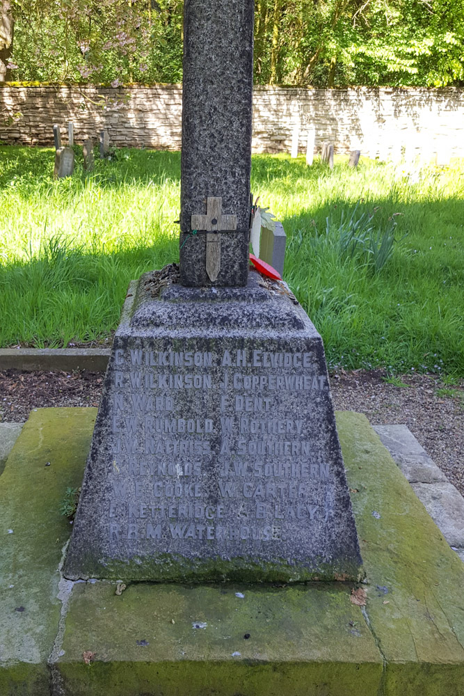 Oorlogsmonument Kirkby Wharfe #3