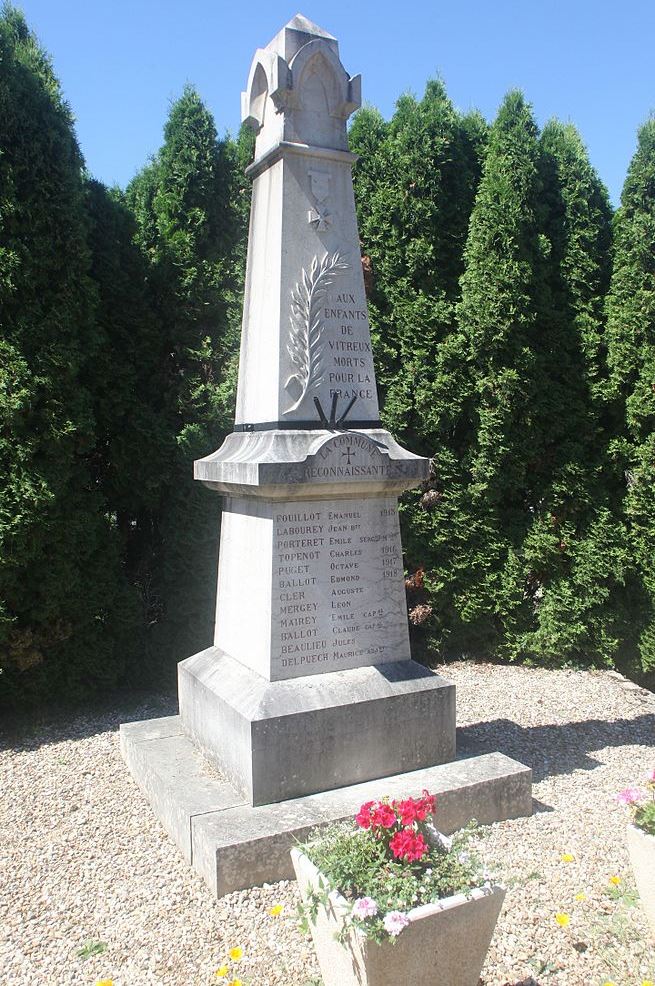 War Memorial Vitreux #1