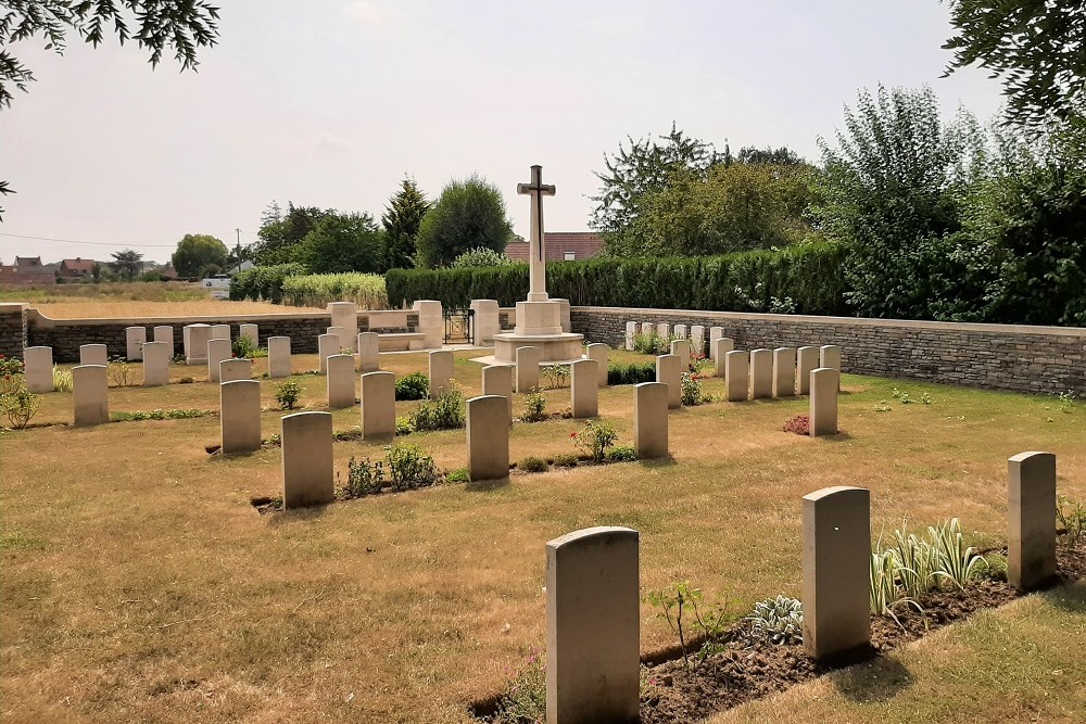 Commonwealth War Cemetery Neuve-Chapelle #2
