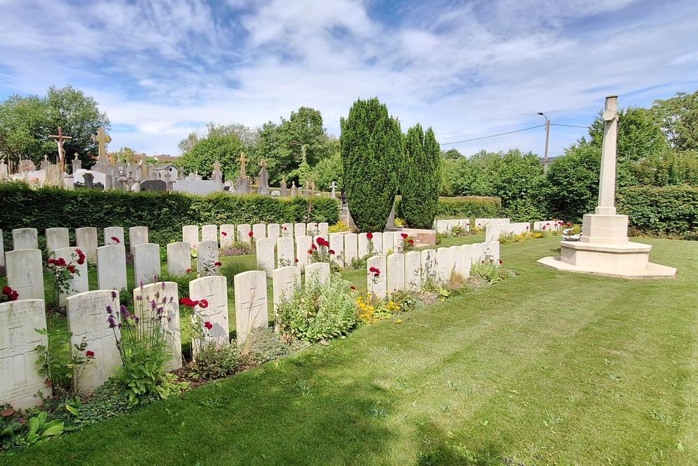 Oorlogsgraven van het Gemenebest Noyelles-sur-Escaut Extension #1
