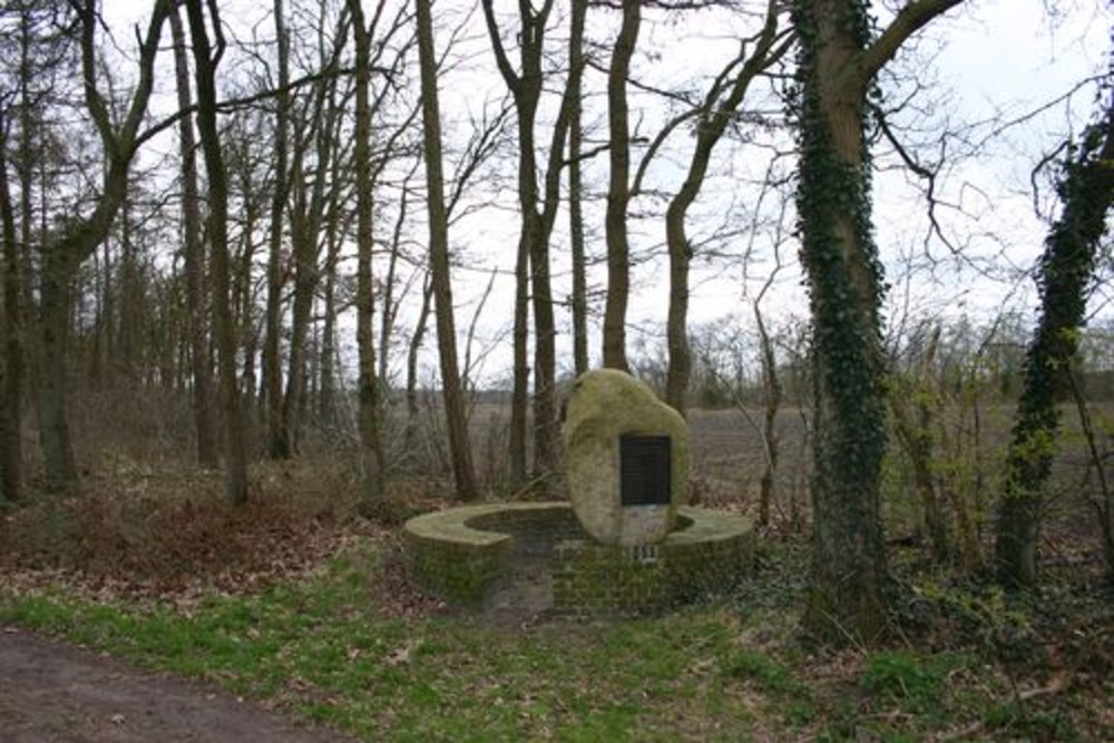 Monument Executies Bonhagen 8 April 1945 #4