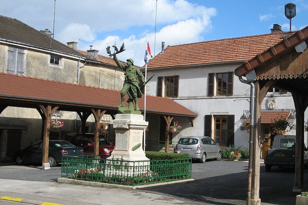 Oorlogsmonument Doulevant-le-Château #1