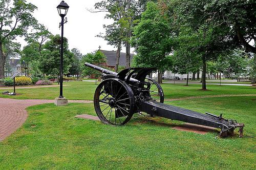 German 7.7 cm FK 16 Field Gun