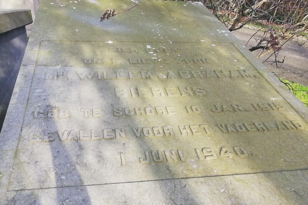 Dutch War Graves Tholen #5