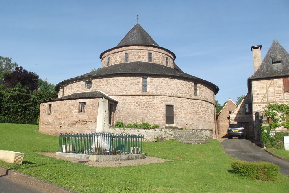 Oorlogsmonument Saint-Bonnet-la-Rivire #1