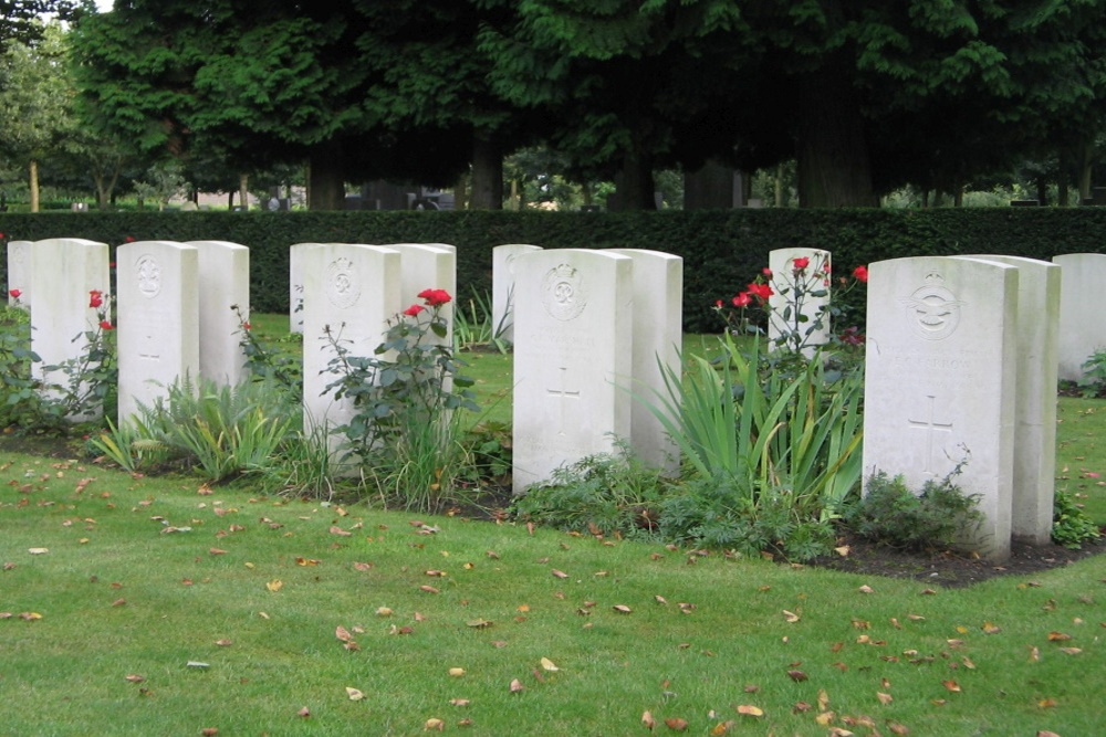 Oorlogsgraven van het Gemenebest Brugge Centrale Begraafplaats #3