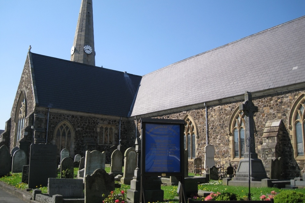 Commonwealth War Graves St. Nicholas Church of Ireland Churchyard