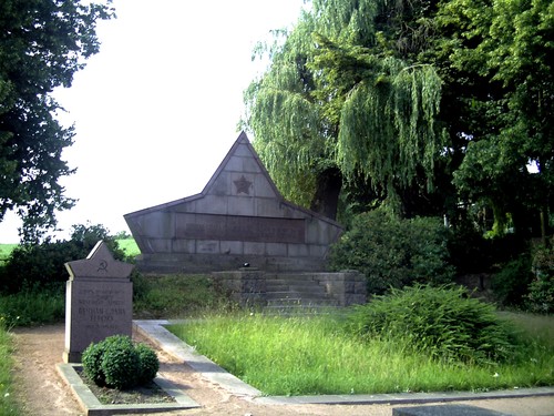 Soviet War Cemetery Lommatzsch #1