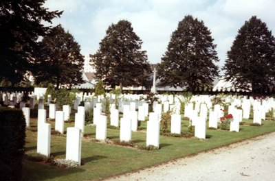 Oorlogsgraven van het Gemenebest Amiens #1