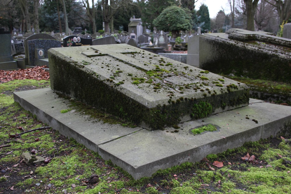 Belgische Oorlogsgraven Lige Begraafplaats Robermont #4