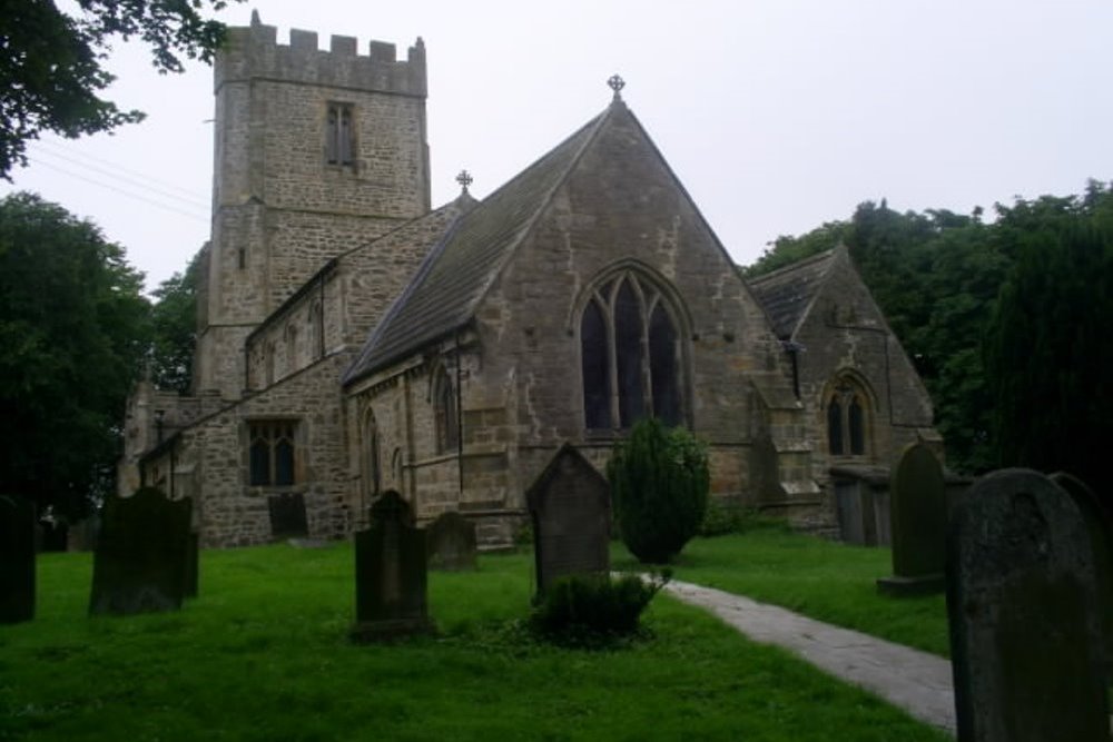 Oorlogsgraven van het Gemenebest St. Peter and St. Felix Churchyard